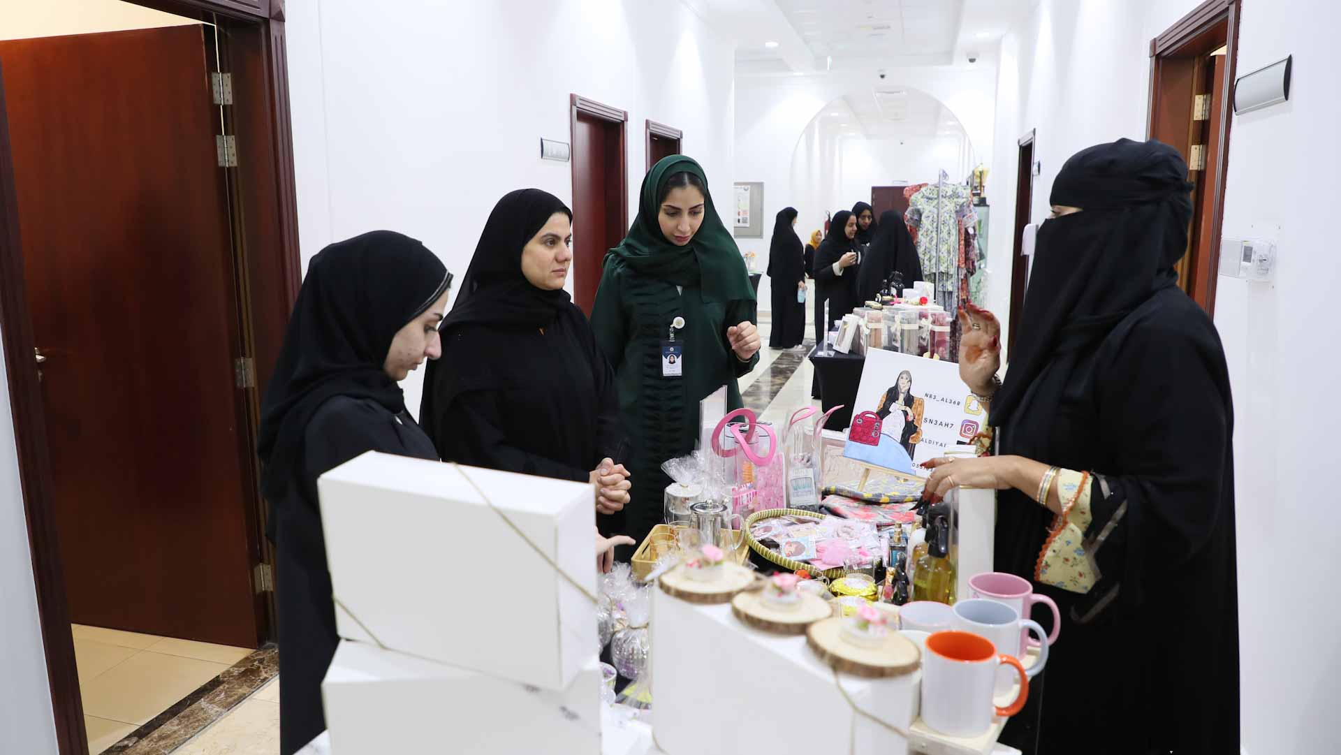 Image for the title: SDHR hosts vibrant exhibition to prepare for Ramadan 