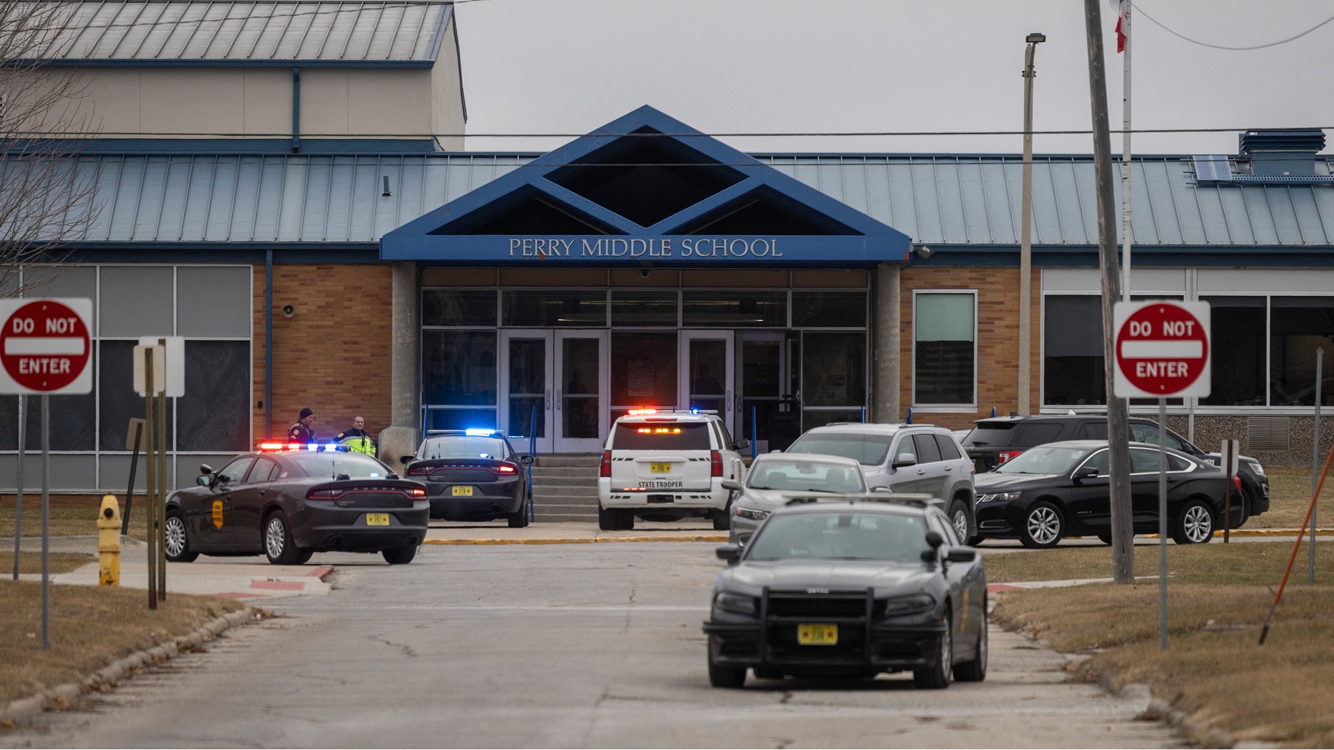 Image for the title: 'Multiple gunshot victims' in Iowa school shooting 