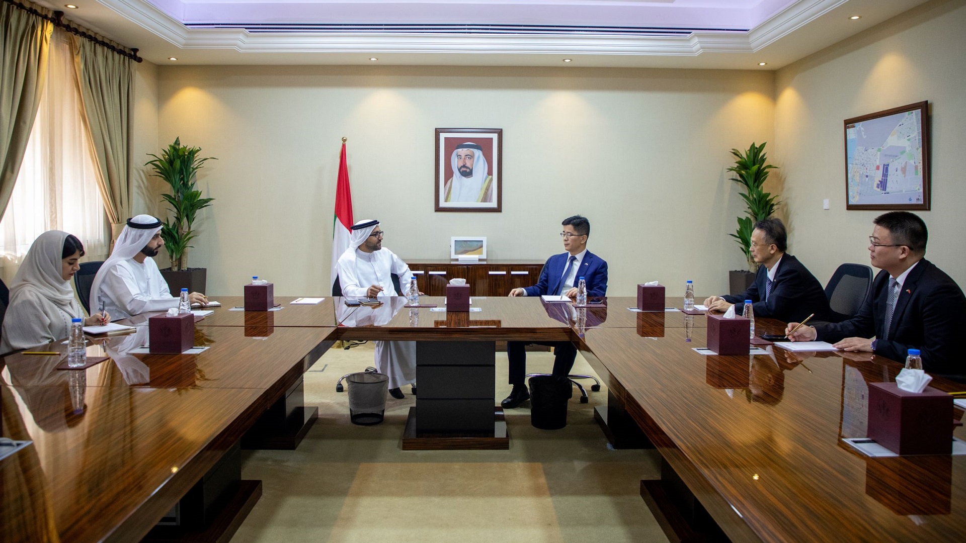 Image for the title: Sharjah's DGR explores cooperation with China's Consul General 