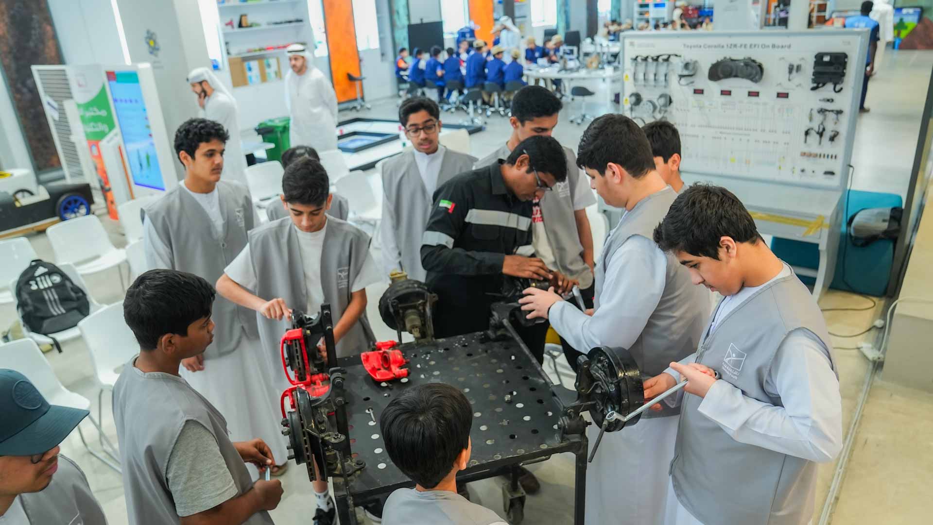 “Sharjah Youth” hones skills of members in electrical connections