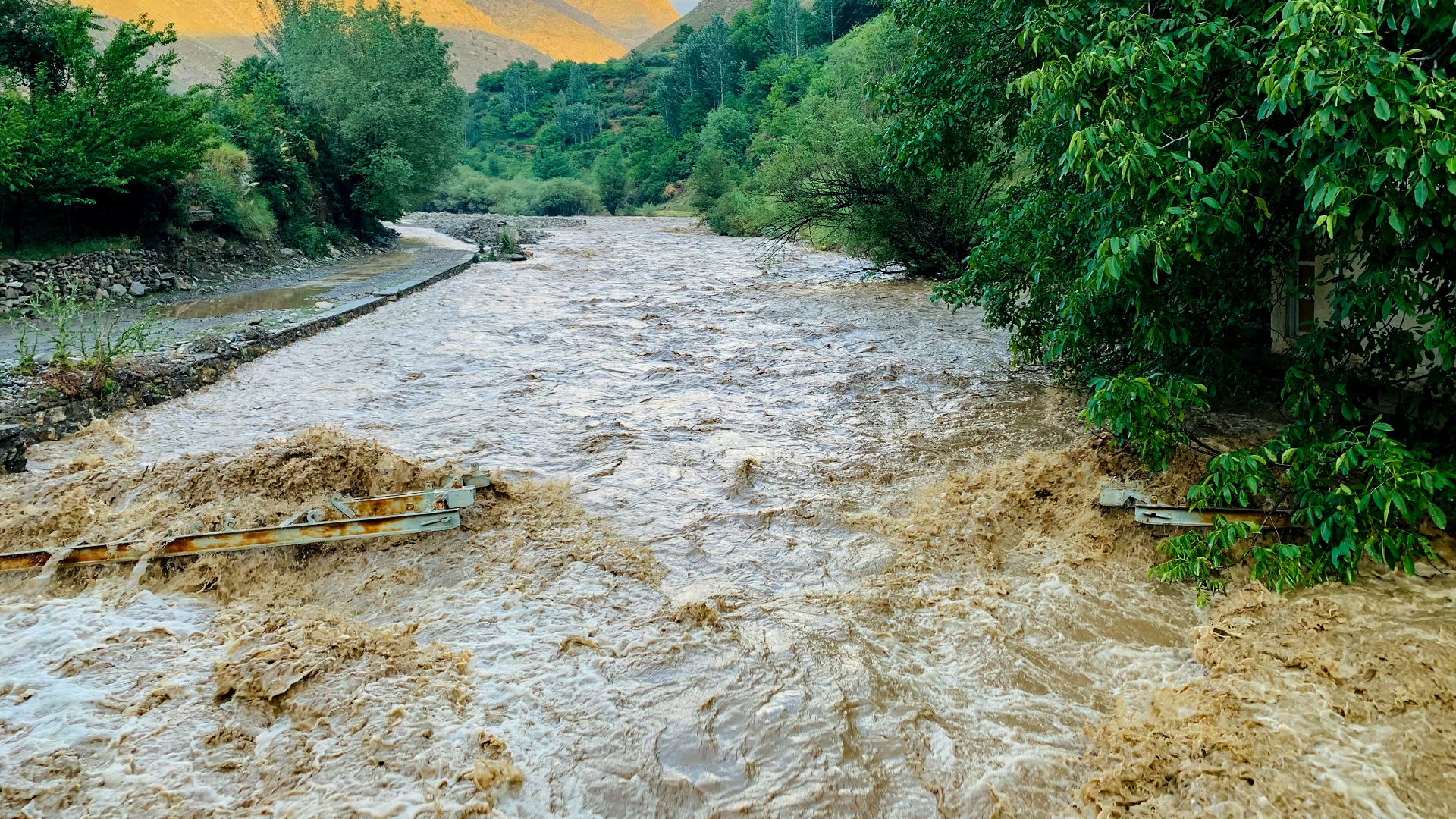 Image for the title: Heavy rains kill at least 35 in eastern Afghanistan 