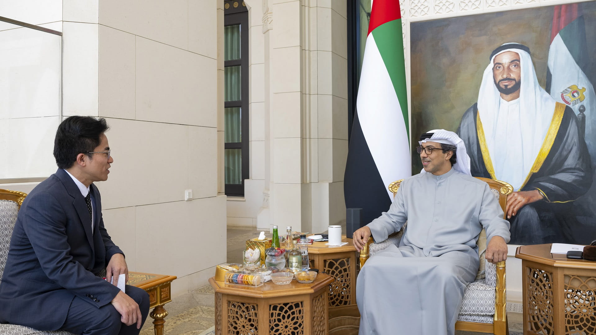 Image for the title: Mansour bin Zayed and Vietnam Amb. discuss strengthening ties 