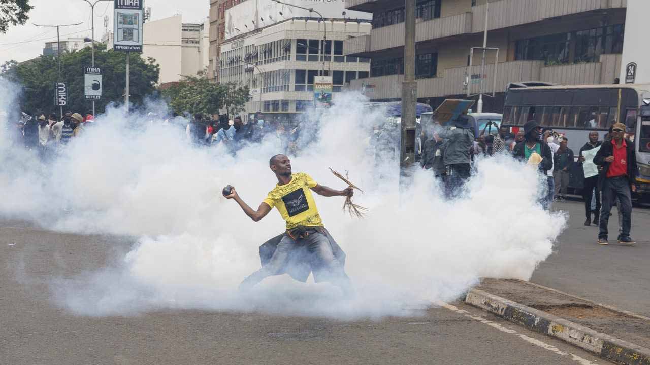 Image for the title: Second man dies in Kenya protests: rights commission 