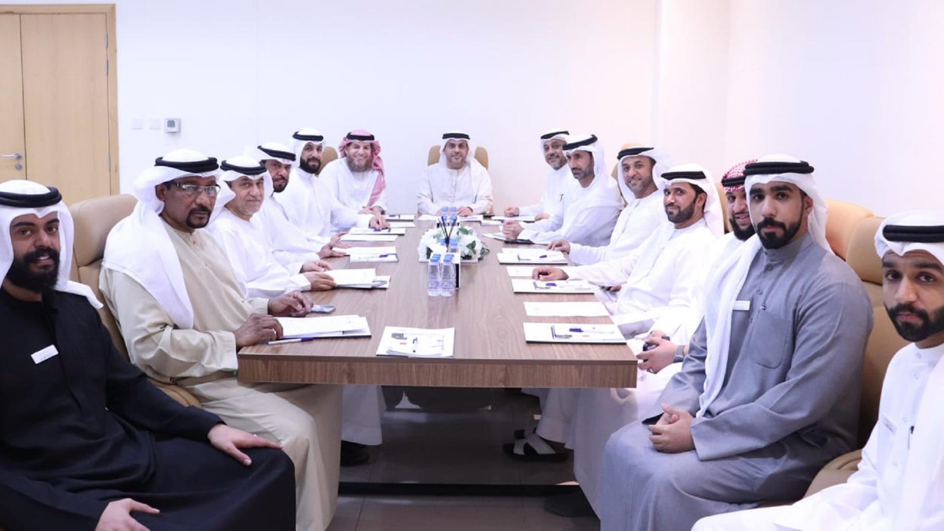 Image for the title: Khorfakkan's Hawami Council discusses service development 