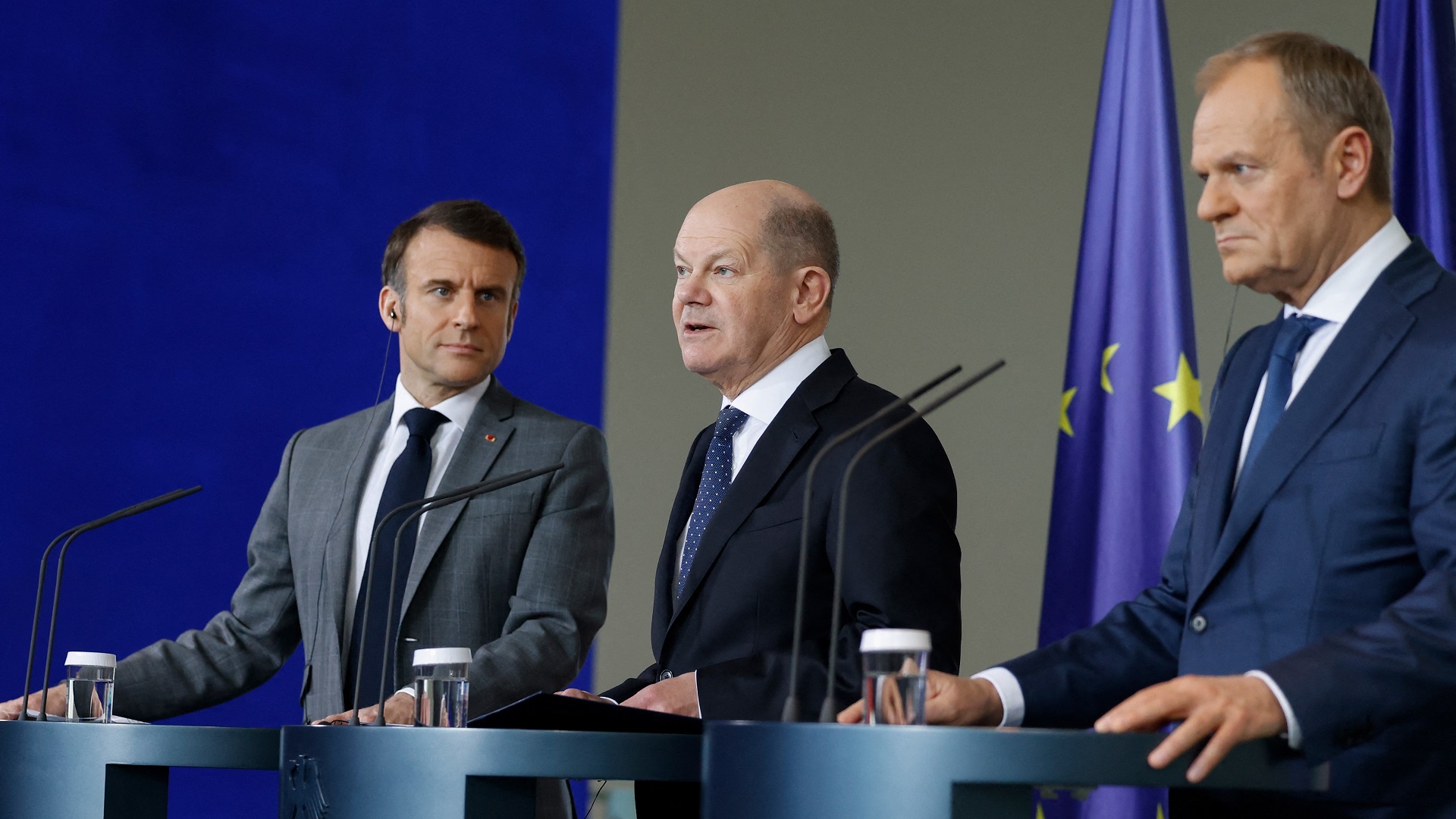 Image for the title: Scholz: Allies to set up long-range weapons coalition for Ukraine 