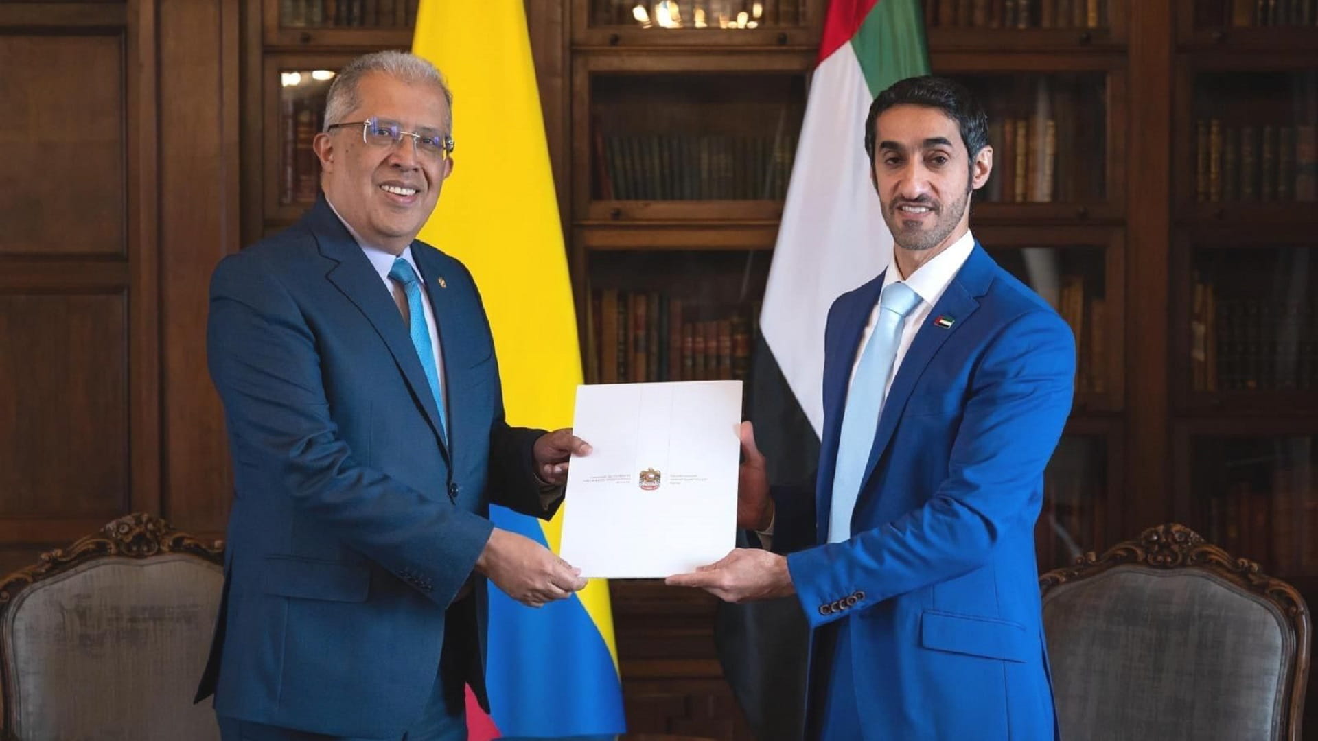 Image for the title: UAE Ambassador presents credentials to Colombia 