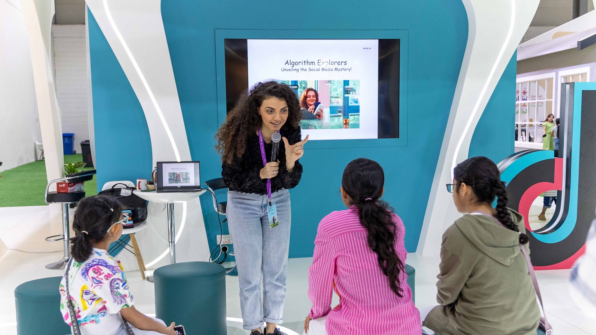 Image for the title: Teens learn how algorithms shape their online experiences at SCRF 