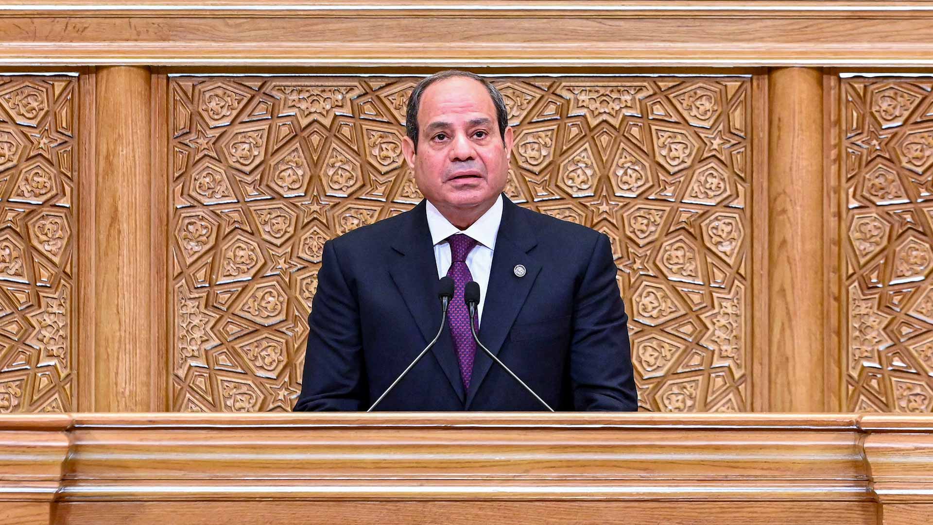 صورة بعنوان: مصر تنعى الرئيس الإيراني وتعرب عن تضامنها مع طهران 