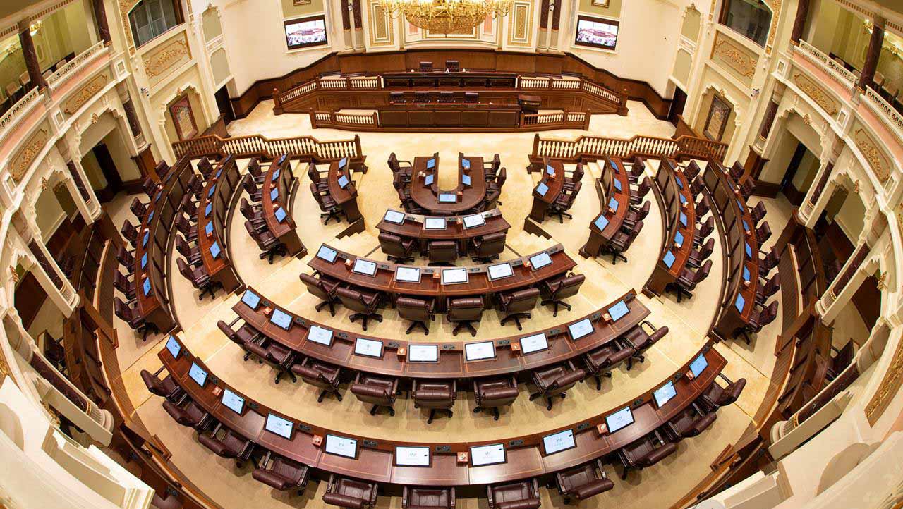 SCC introduce its parliamentary publications in 51 issues at SIBF 