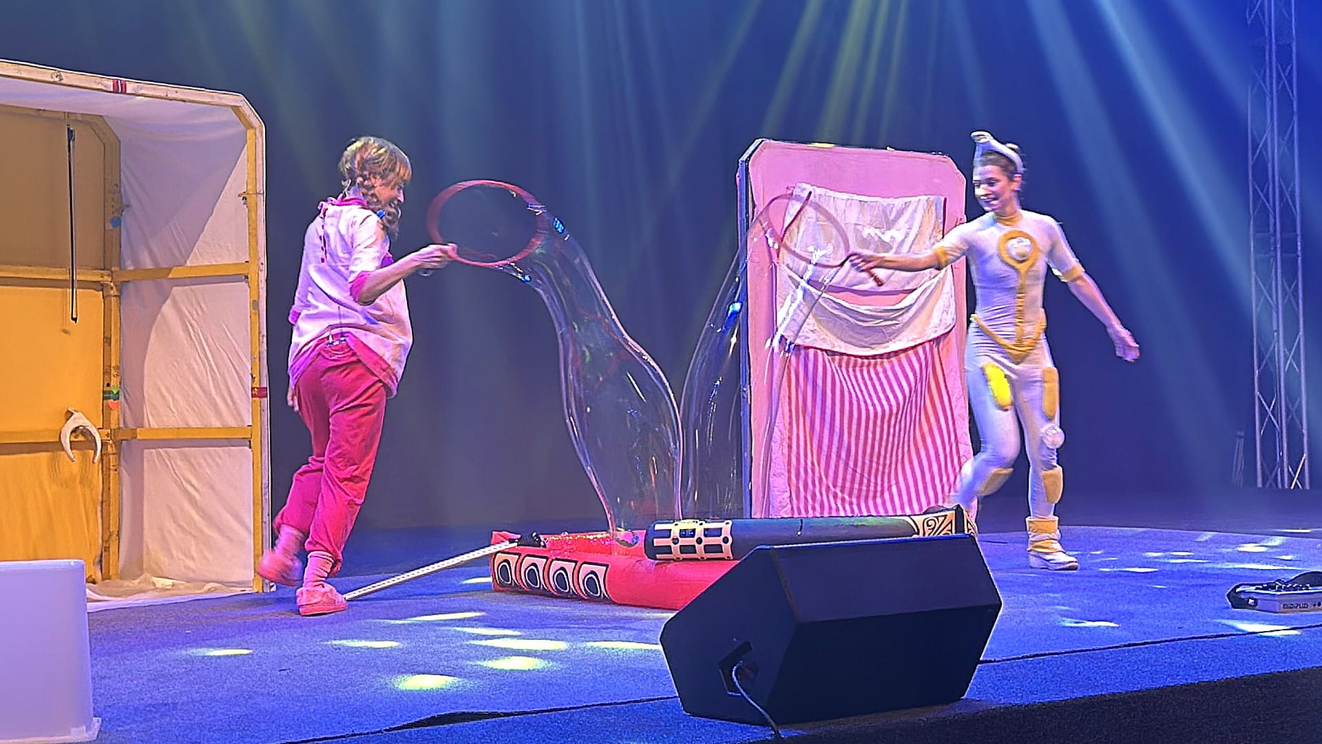Image for the title: Mizheir: SIBF presents 8 theatrical and cultural shows daily