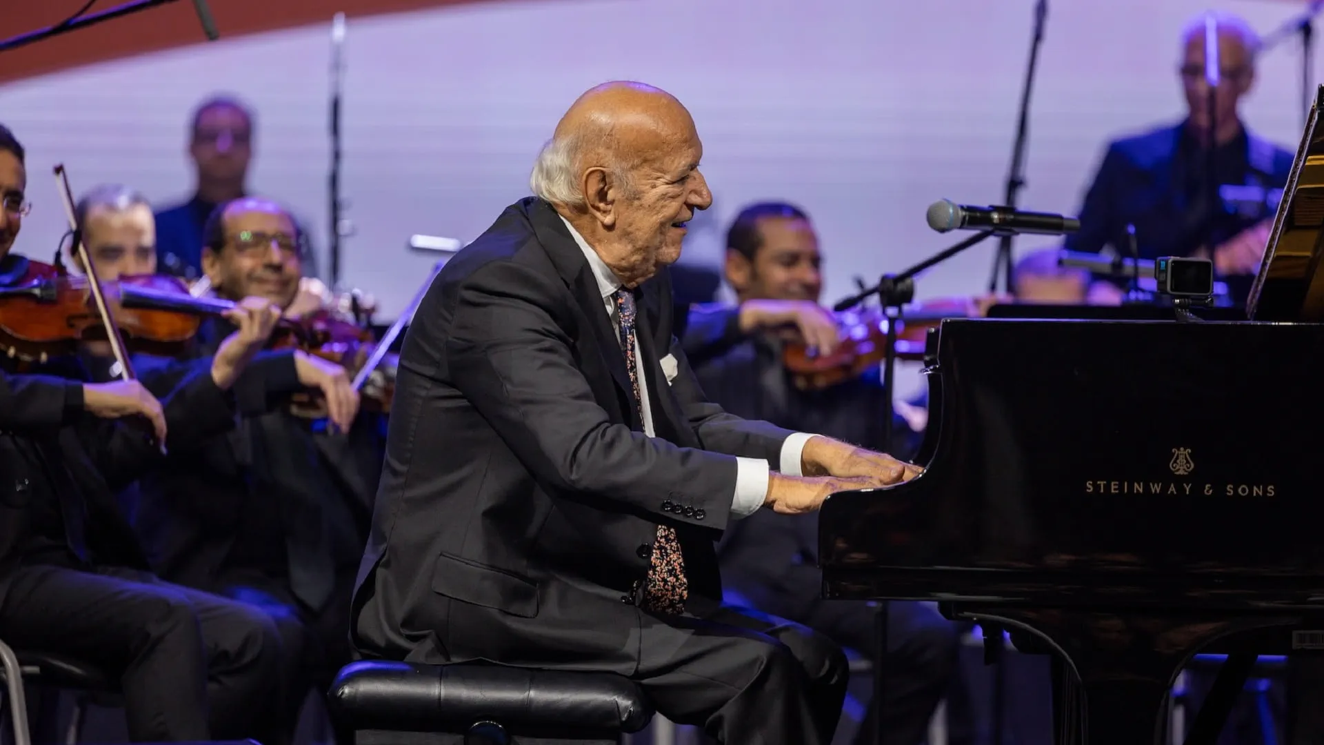 Image for the title: Khairat enchants audiences with his timeless compositions at SIBF 