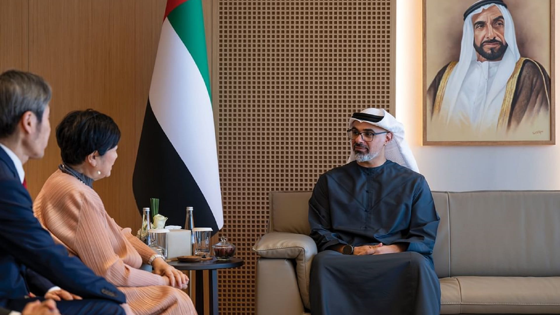 Crown Prince of Abu Dhabi receives Governor of Tokyo 