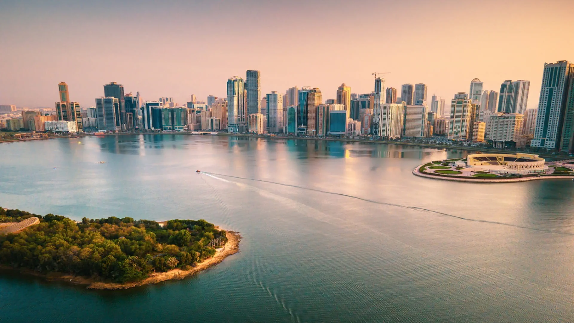 Image for the title: Sharjah hits record real estate transactions of AED 4.4 B in Oct