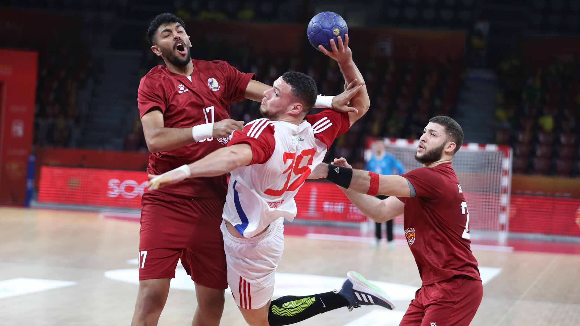 Sharjah beat Bahraini Al Shabab to reach handball quarter-finals 