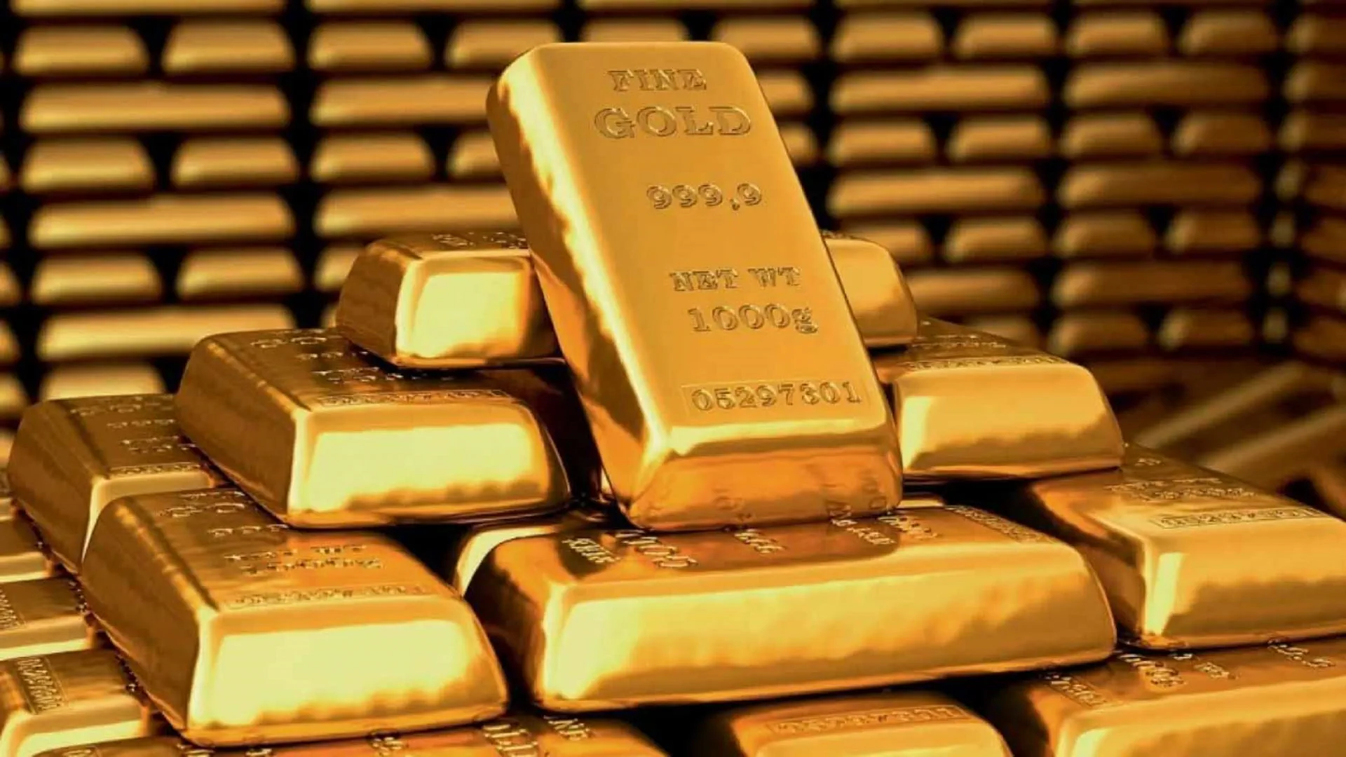 Image for the title: Gold hits one-week high on softer dollar 