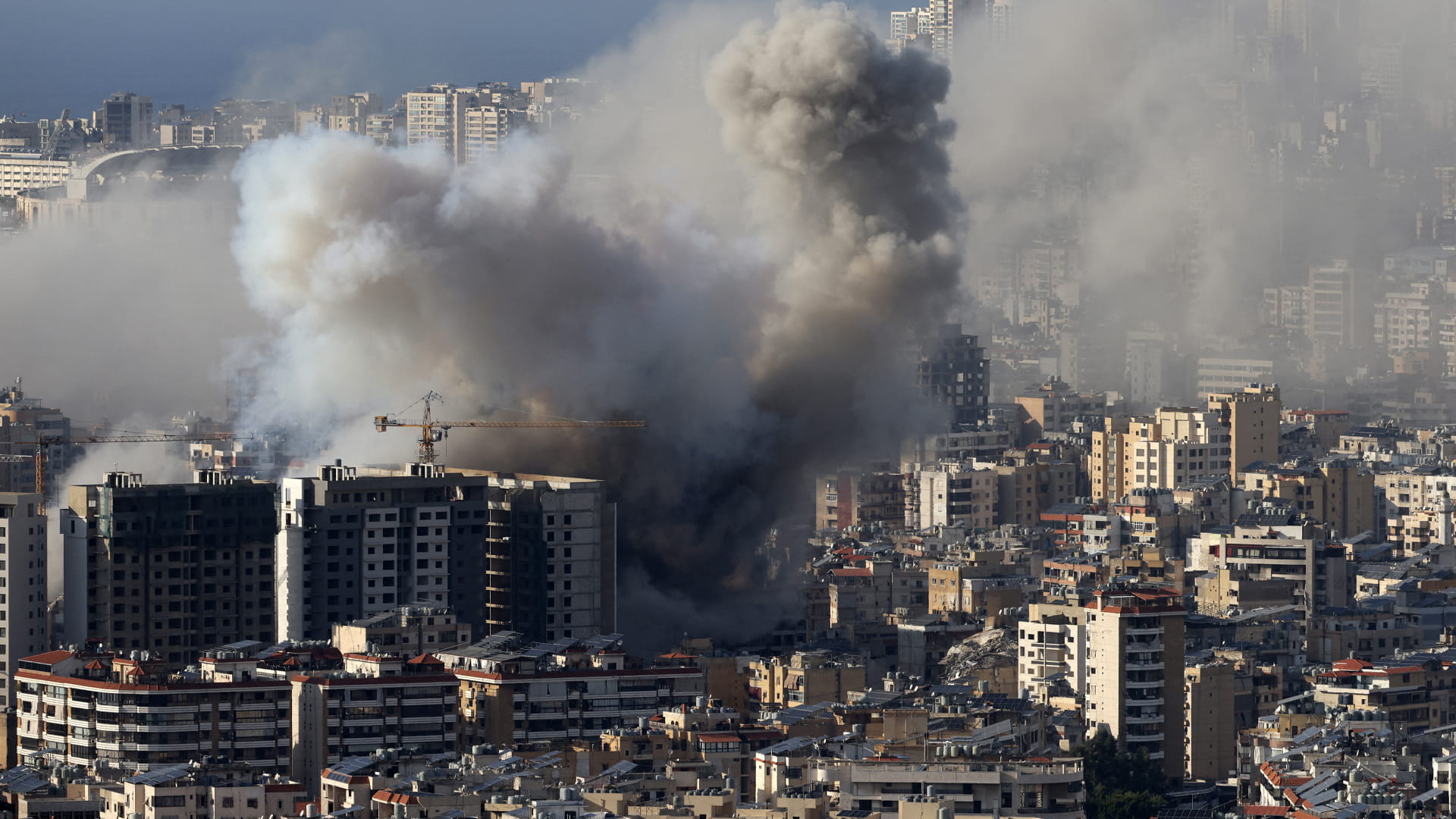 Israel strikes south Beirut 