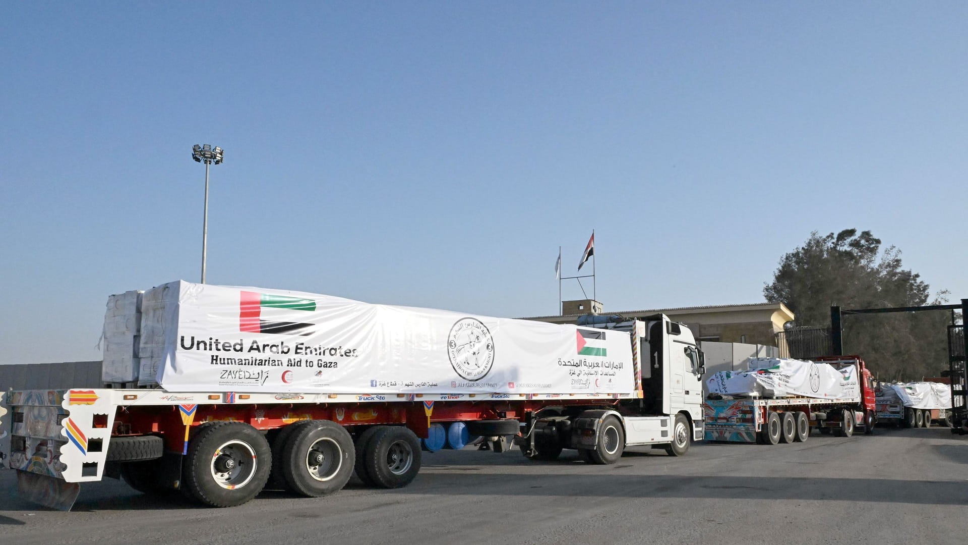 Four Emirati aid convoys arrive in Gaza 