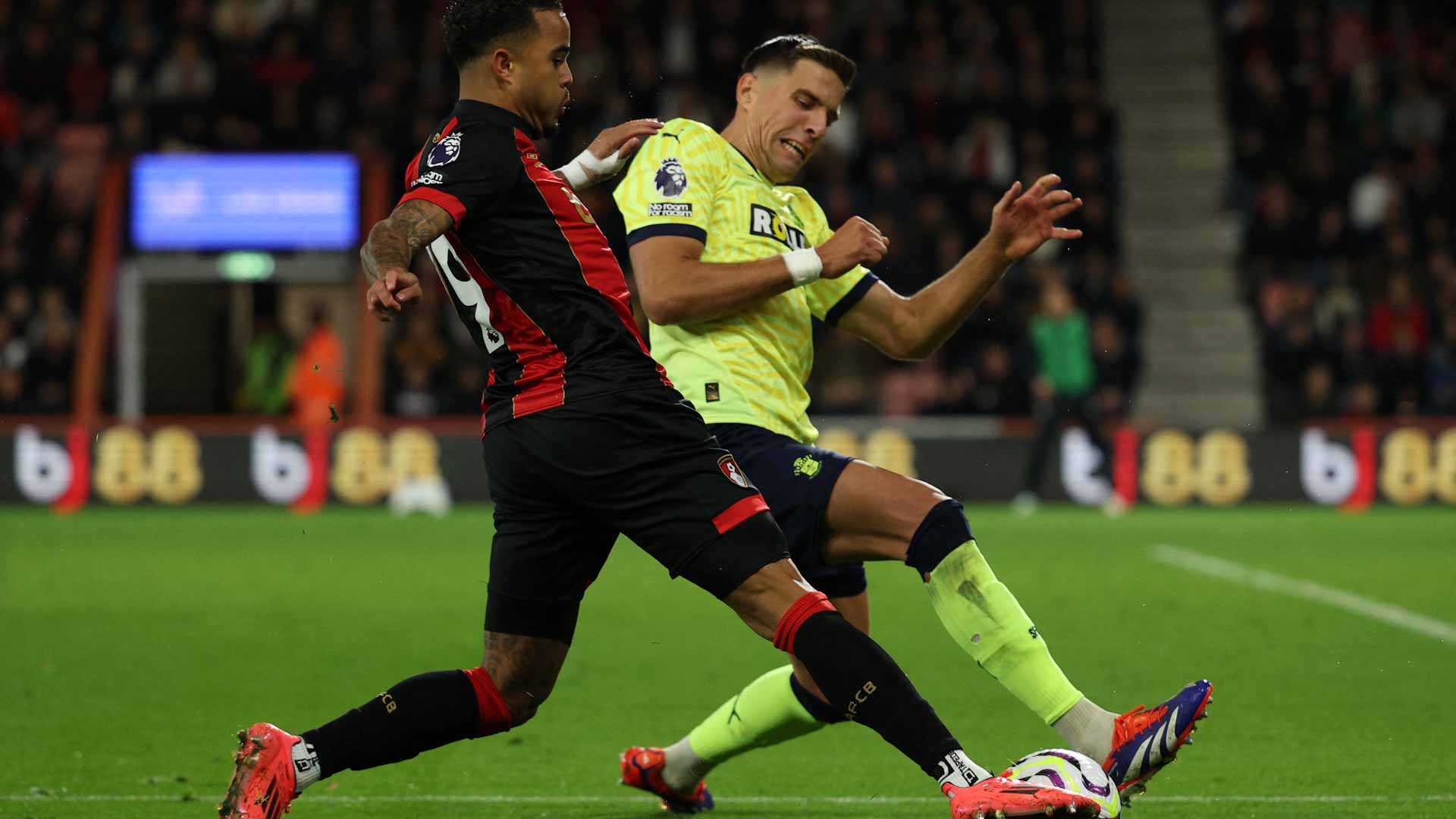 Martin slams soft Southampton after 3-1 loss at Bournemouth 