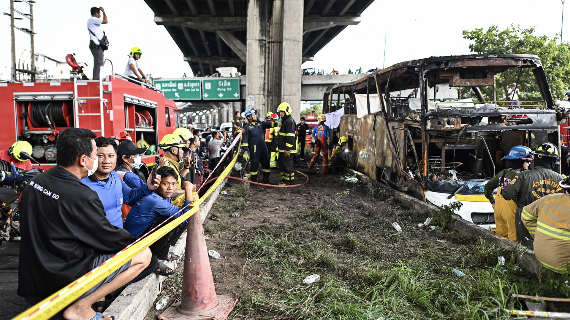 Over 20 feared dead in Thai school bus fire 