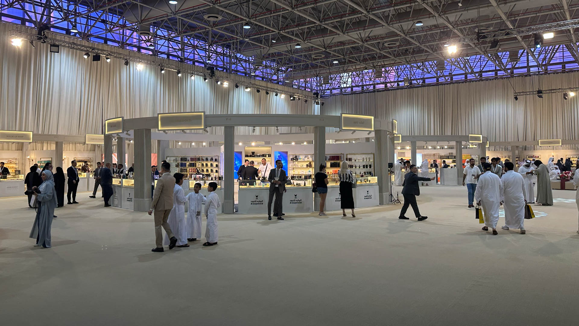 Al Midfa: ‘Perfumes and Oud Exhibition’ kicks off with 500 brands  