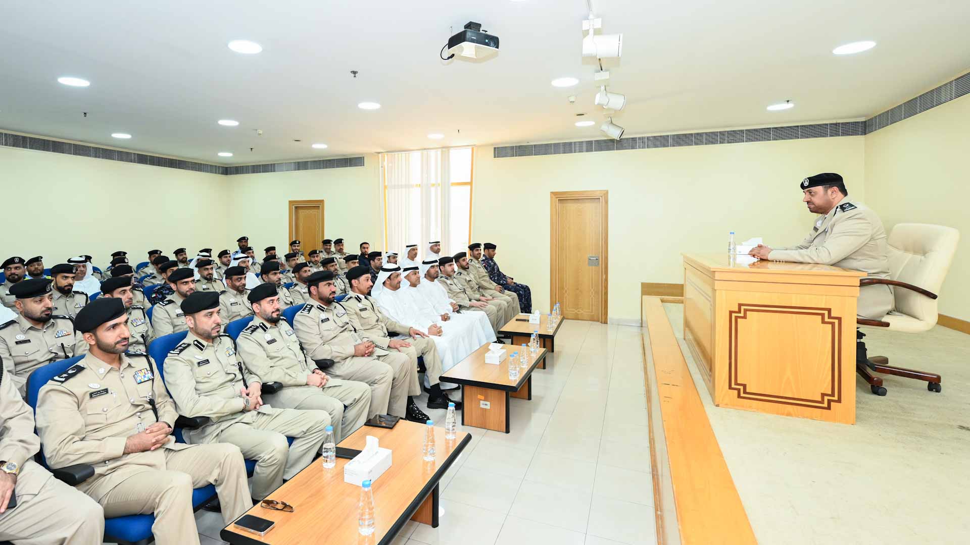 Image for the title: Bin Amer inspects operations at Eastern Region Police department 