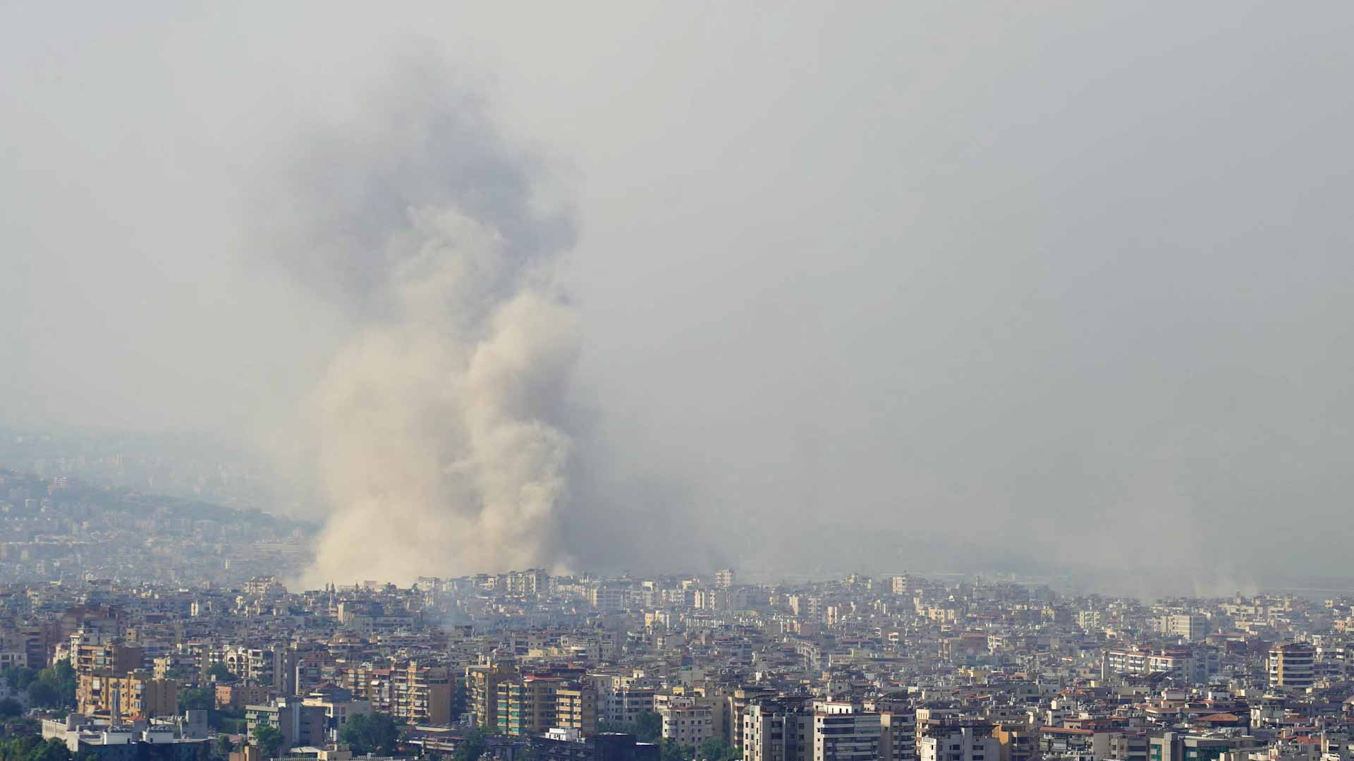 Intense Israeli bombing rocks Beirut 