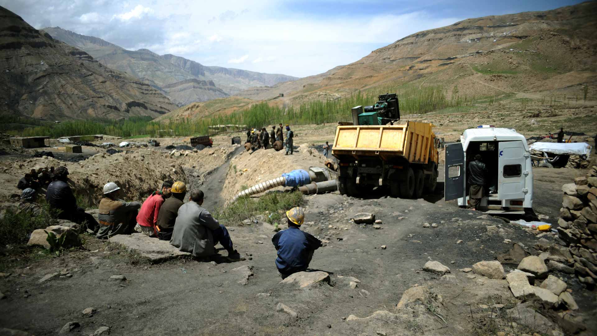 Image for the title: Zambia mine collapse kills 10 