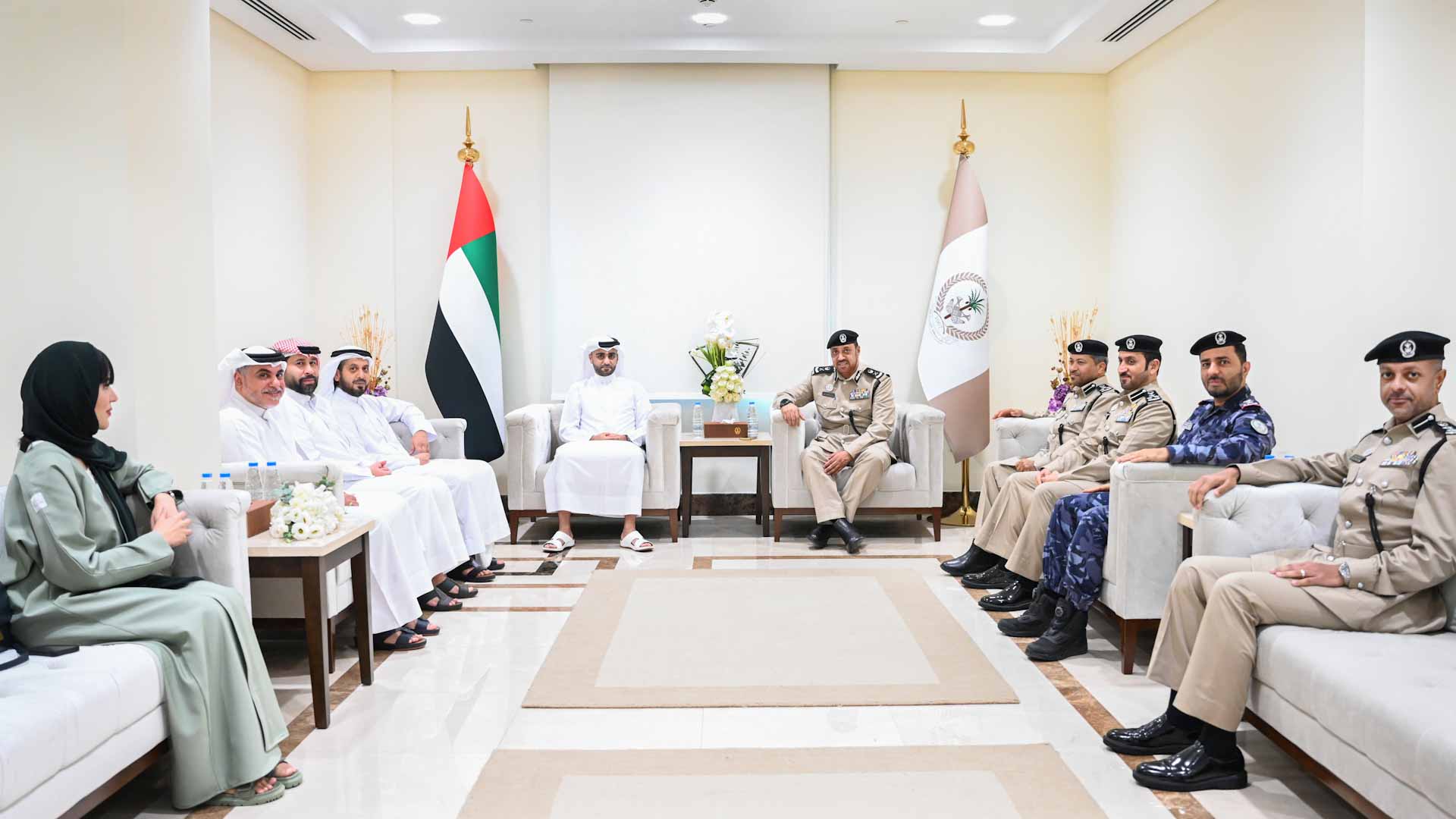 Image for the title: Major General Ibn Amer receives Mohammed bin Saqr Al Qasimi 