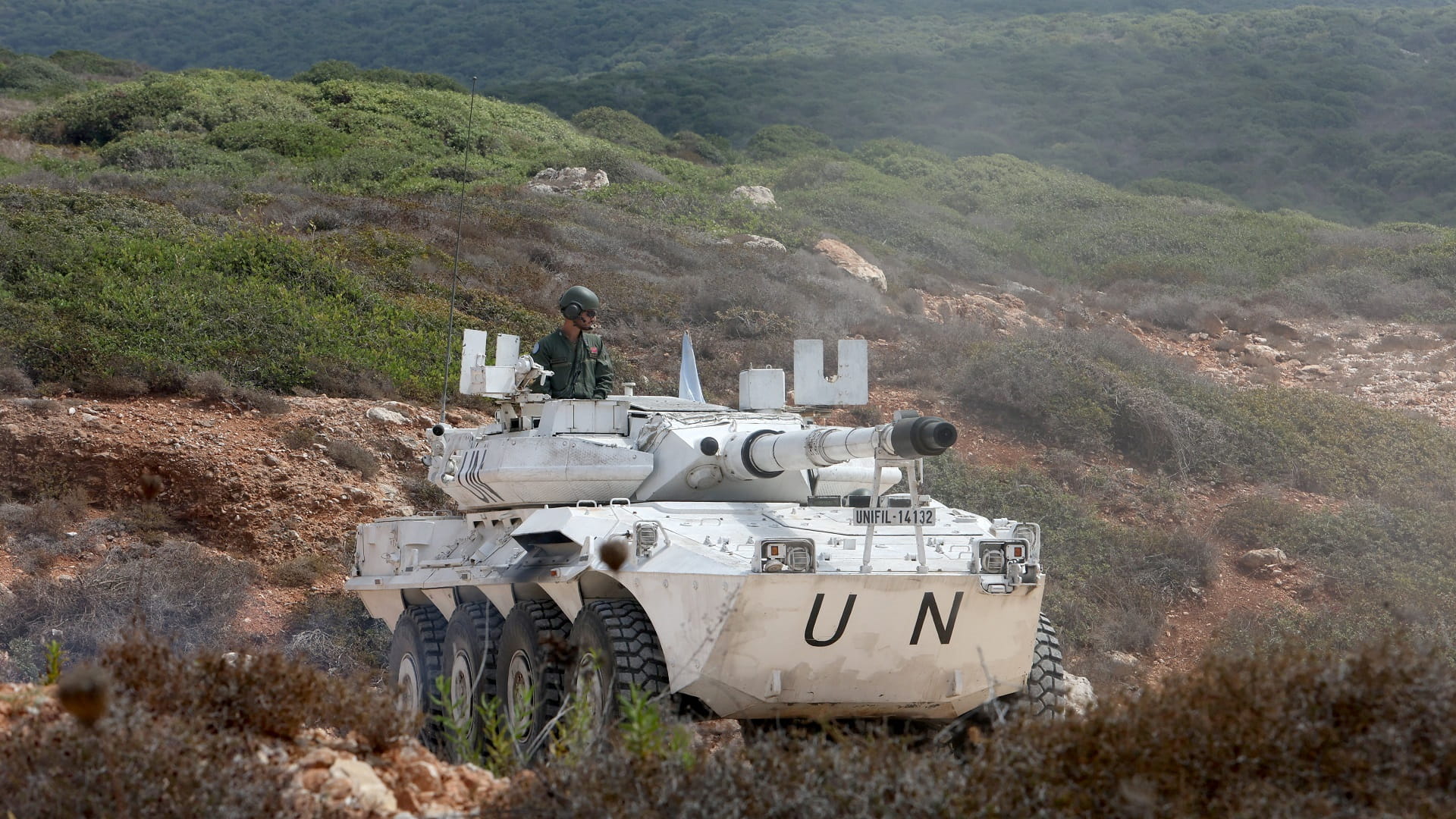 Israeli troops fire at 3 UNIFIL positions in southern Lebanon 