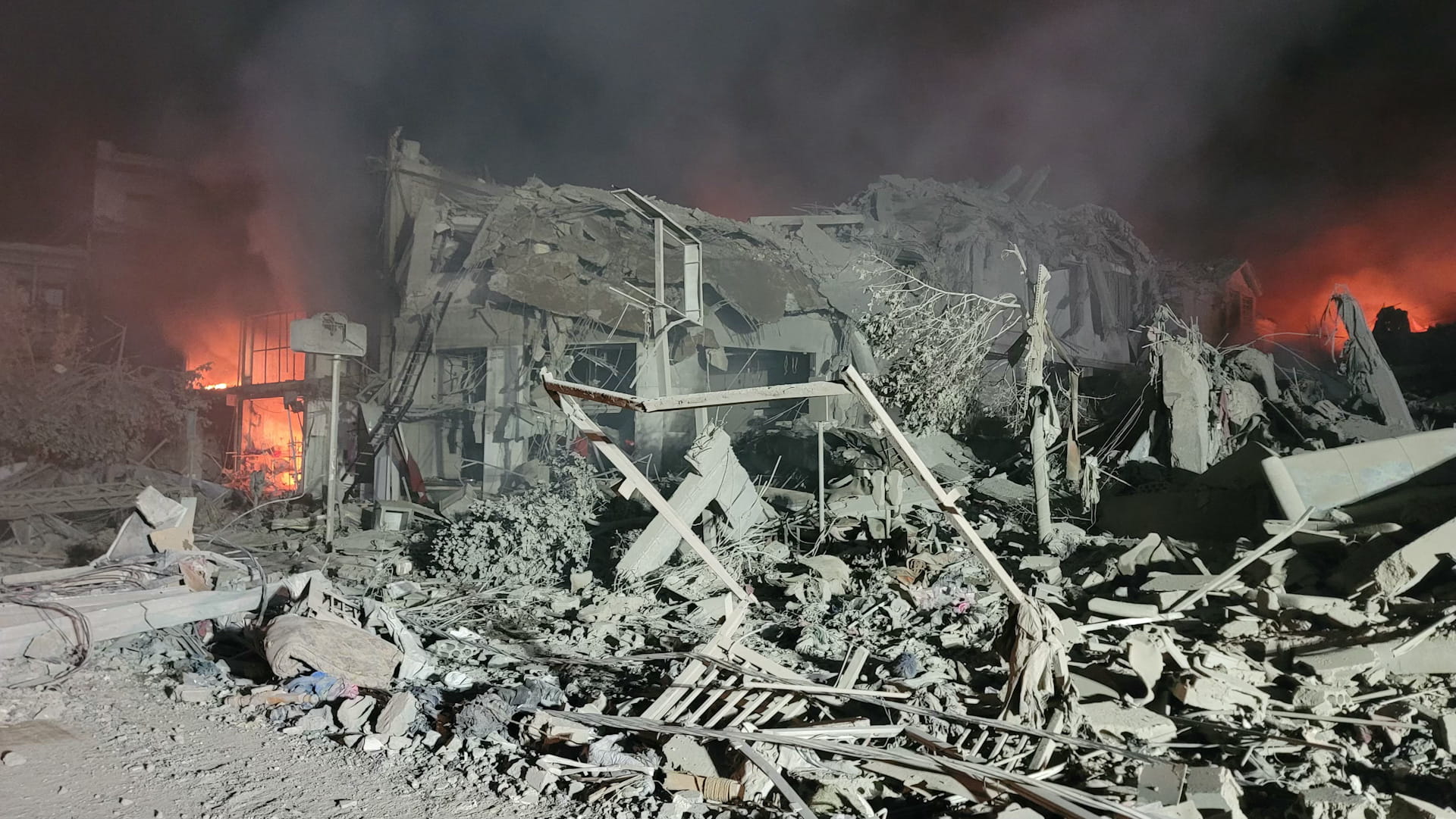 Image for the title: French President calls for immediate ceasefire in Lebanon 