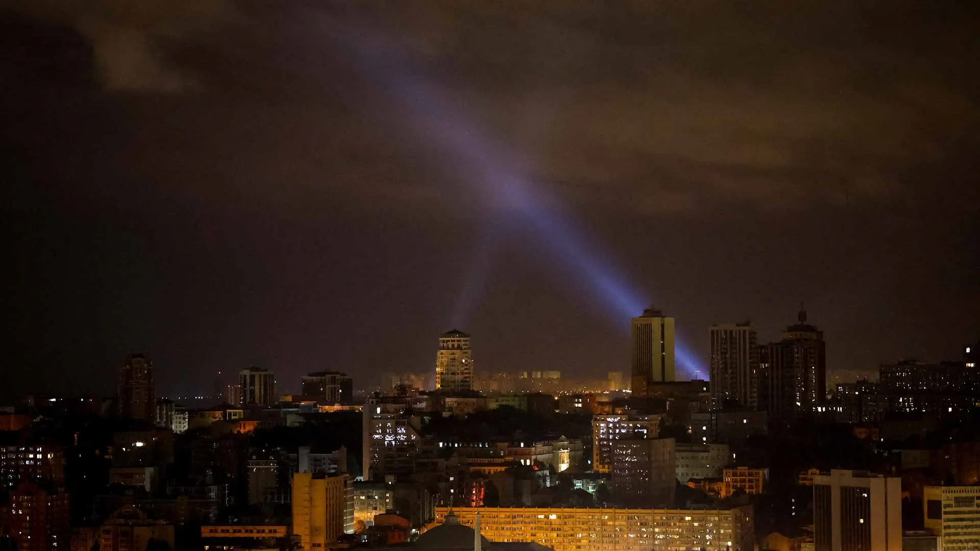 Russia launches scores of drones on Kyiv