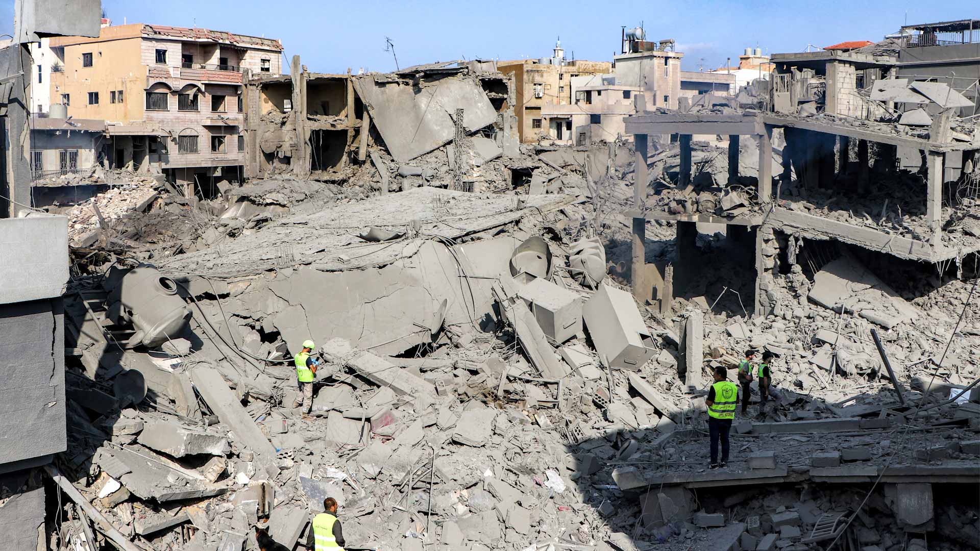 Israel pounds Hezbollah strongholds in Lebanon, killing mayor 