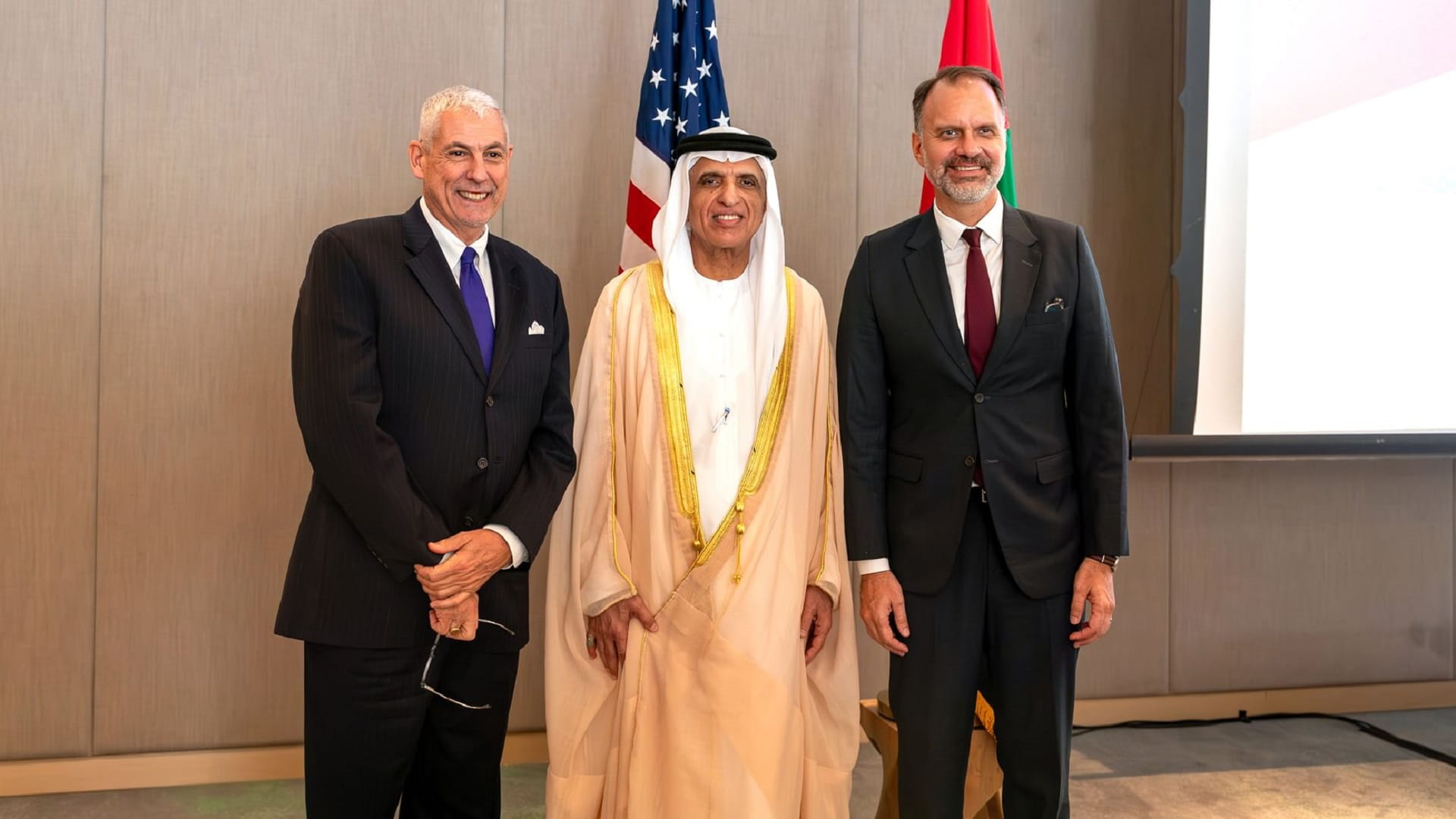 RAK Ruler receives US-UAE Business Council to discuss cooperation 