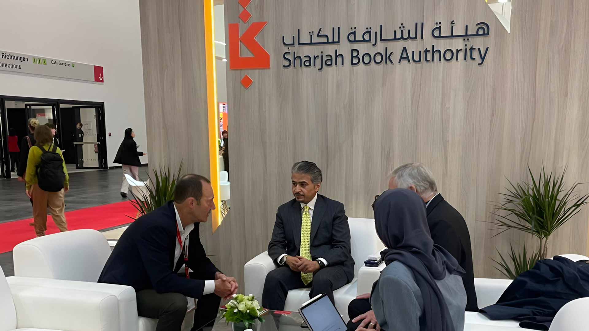 الشارقة للكتاب تعزز بمعرض فرانكفورت التعاون بصناعة النشر العالمية 