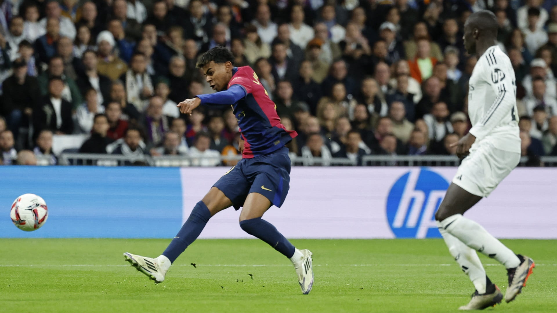 Barcelona Dominates Real Madrid 4-0 in Epic El Clásico Showdown: Highlights and Key Moments