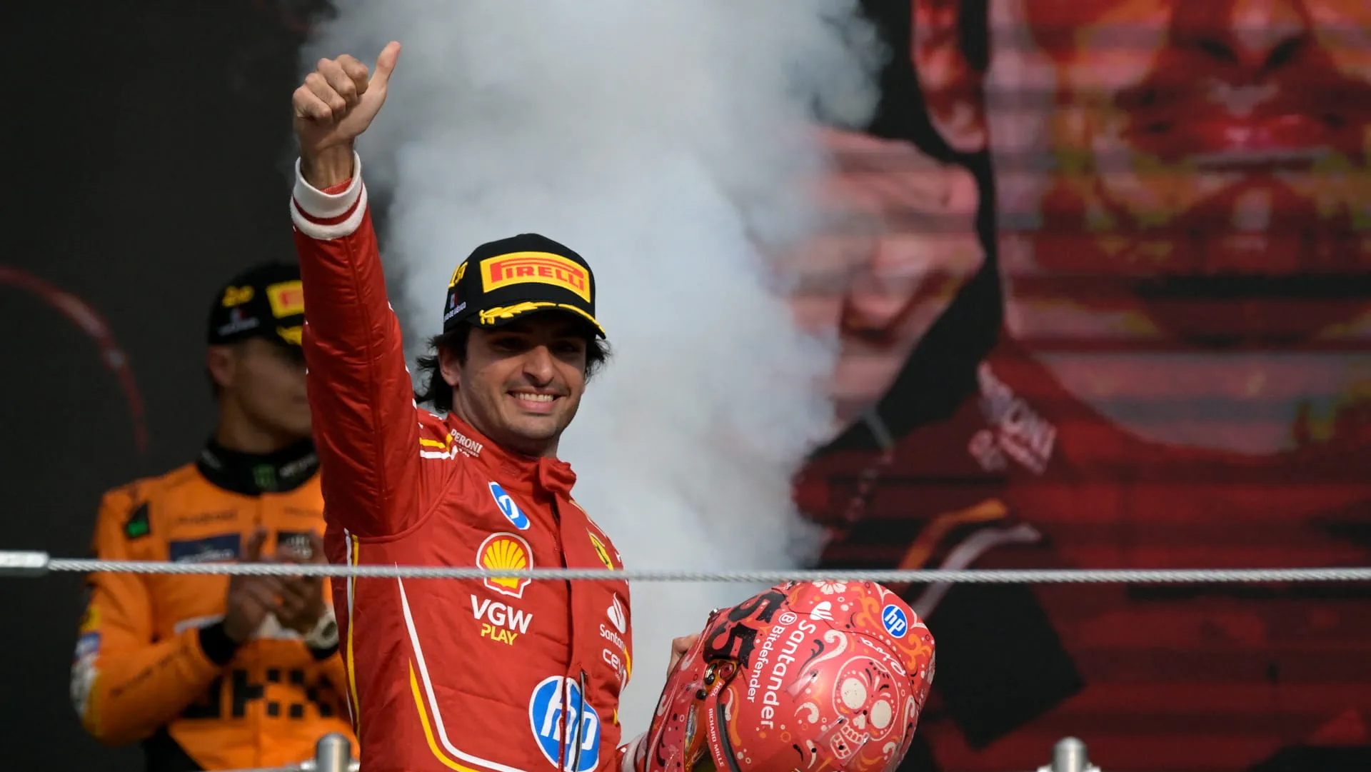 Image for the title: Spaniard Sainz wins the Formula 1 Mexican Grand Prix