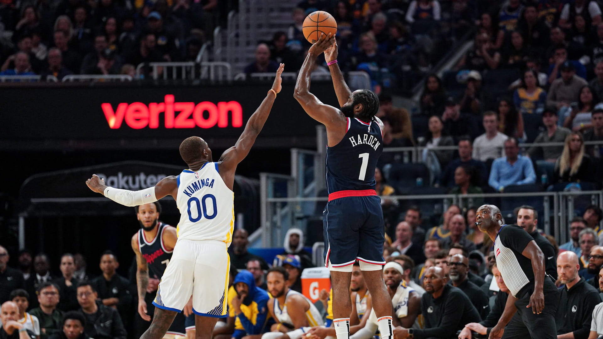 NBA Game Recap: Warriors Fall to Clippers, Thunder Continue Winning Streak, and 76ers Edge Pacers in Overtime