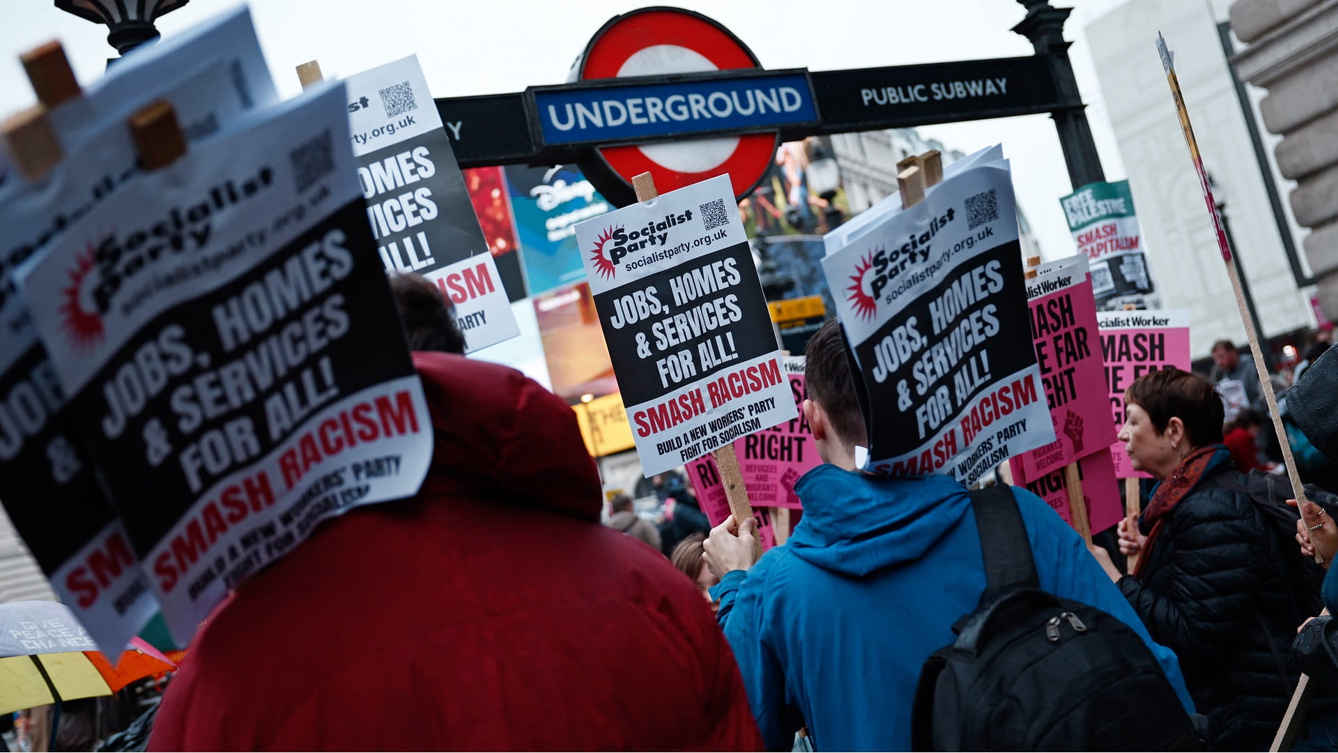 Strike action to paralyse London underground services 