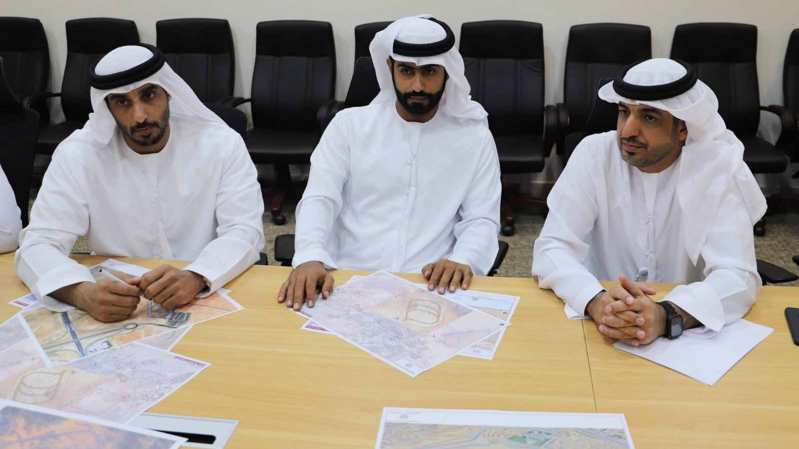 Image for the title: SCRC discusses construction works at Al Dhaid Racecourse with SDPW 