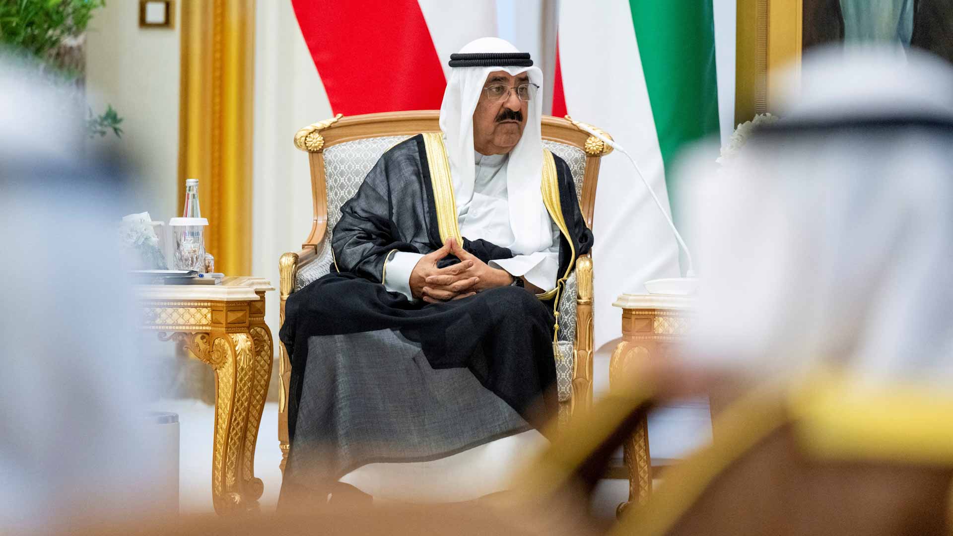 أمير الكويت يقبل استقالة نائب رئيس الوزراء وزير النفط 