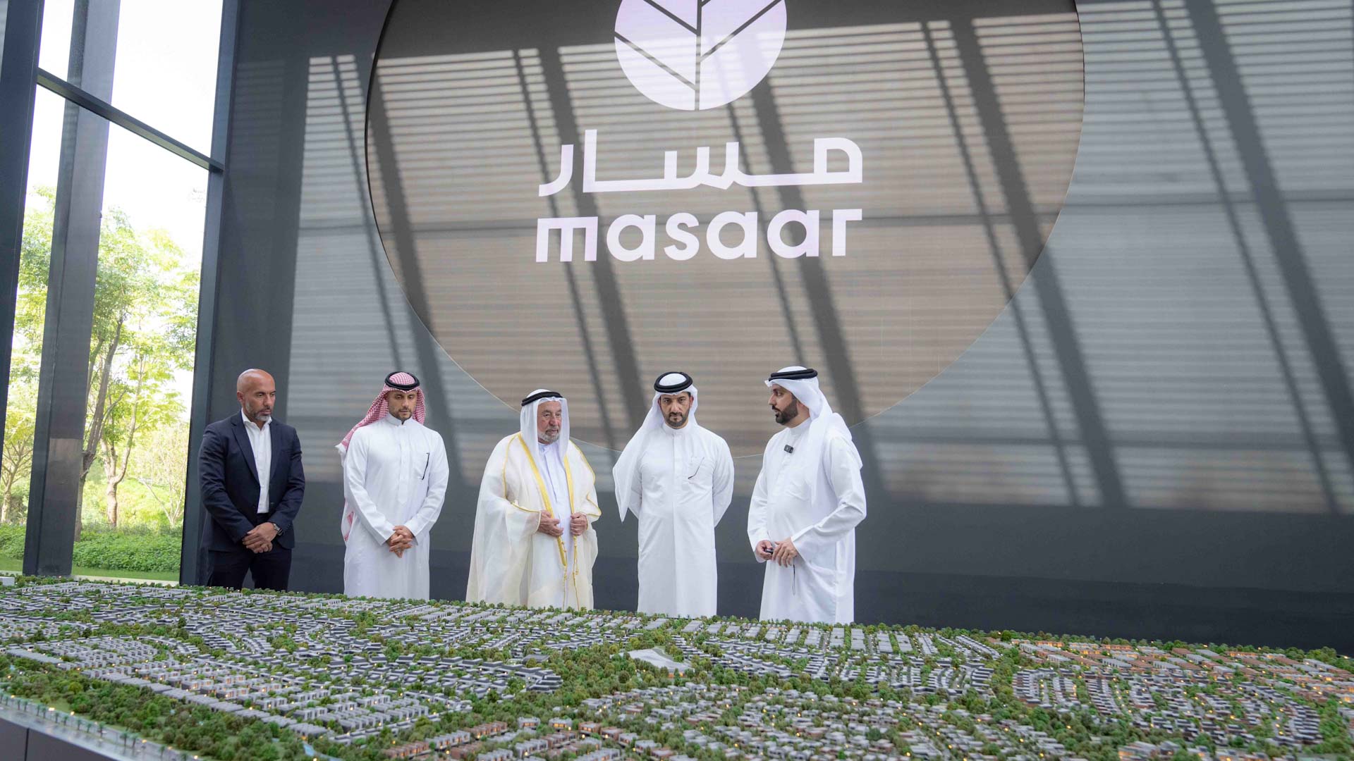 Image for the title: Sharjah Ruler visits Masaar project 