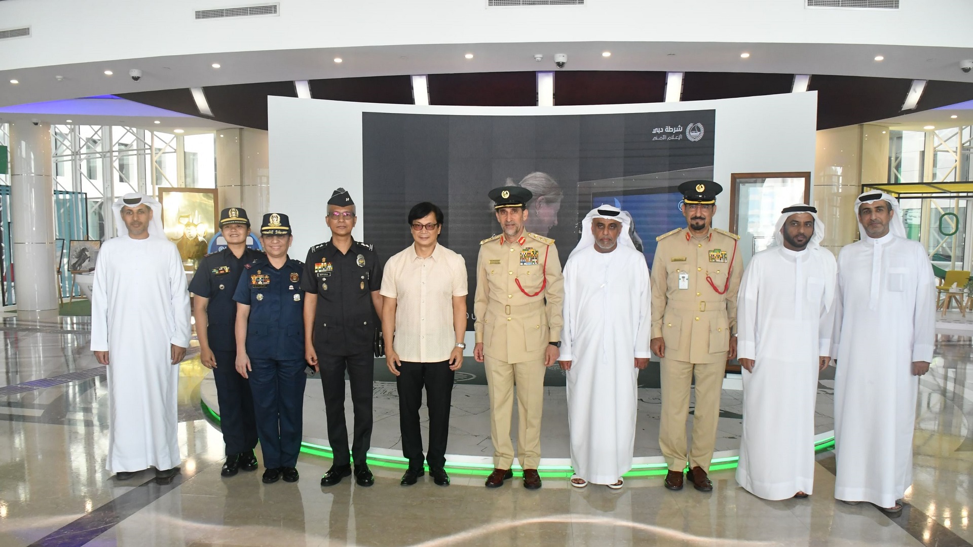 Dubai Police receive Philippines Interior Secretary 