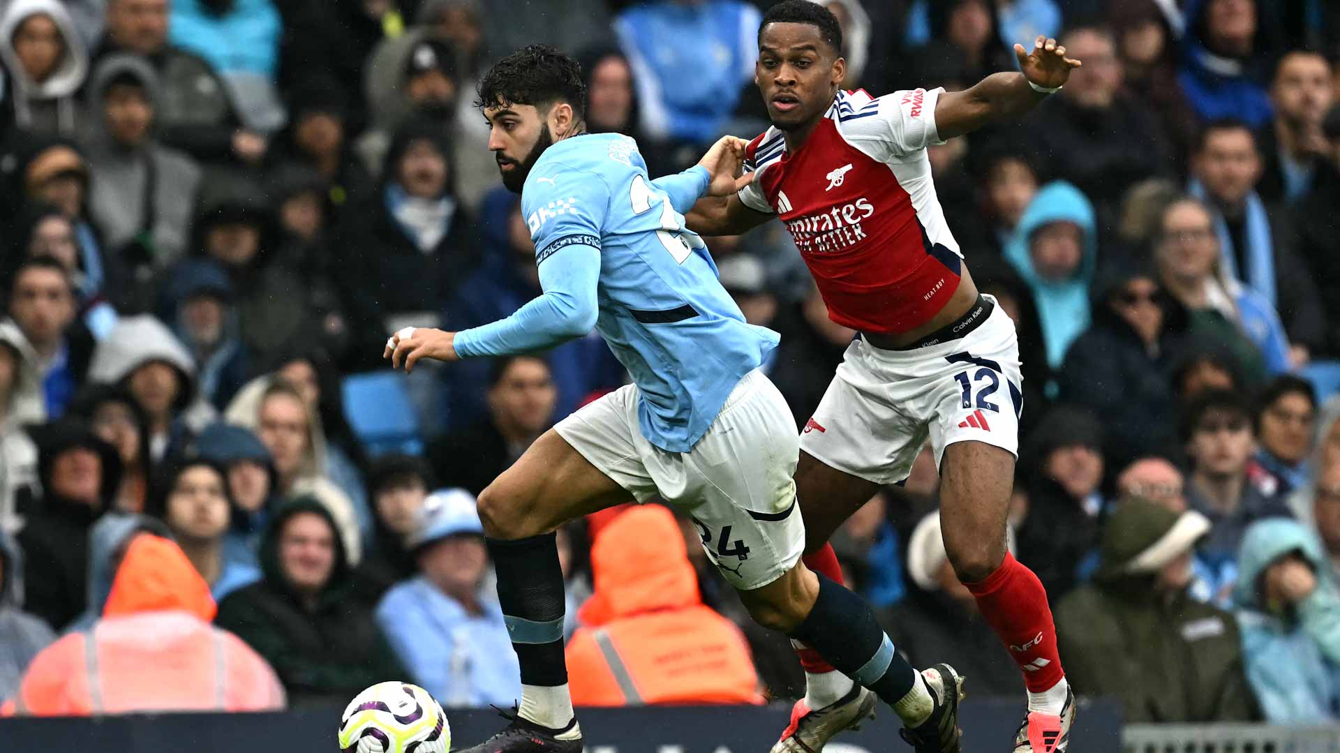 Stones salvages point for Man City against 10-man Arsenal 