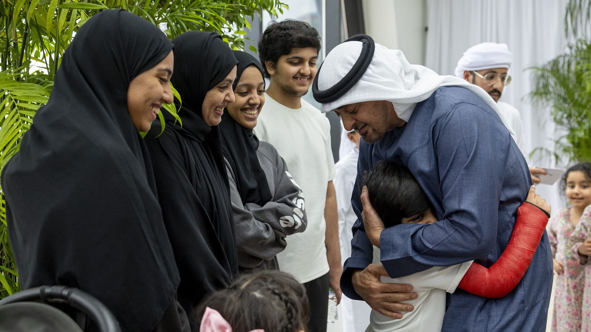 UAE President visits National Children's Hospital in Washington 