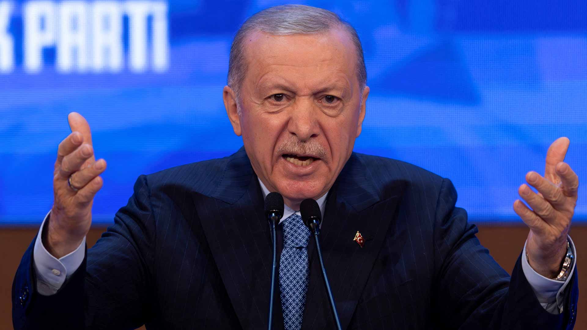 بدعوتها لموقف دولي.. تركيا تندد بالقصف الإسرائيلي المكثف على لبنان 
