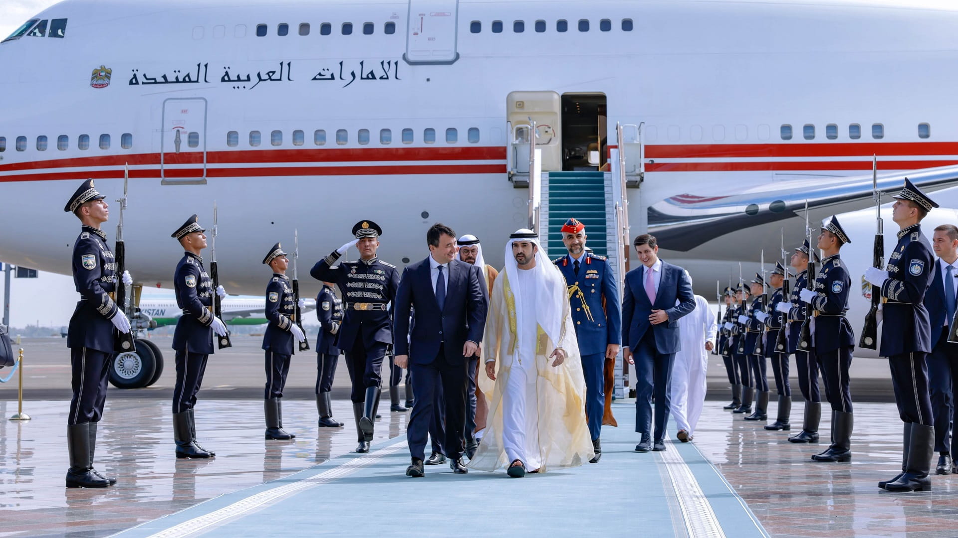 Hamdan bin Mohammed commences official visit to Uzbekistan 