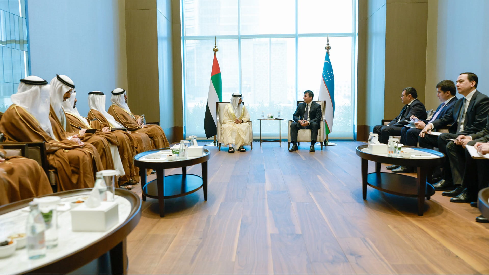 Hamdan bin Mohammed meets with Deputy PM of Uzbekistan 