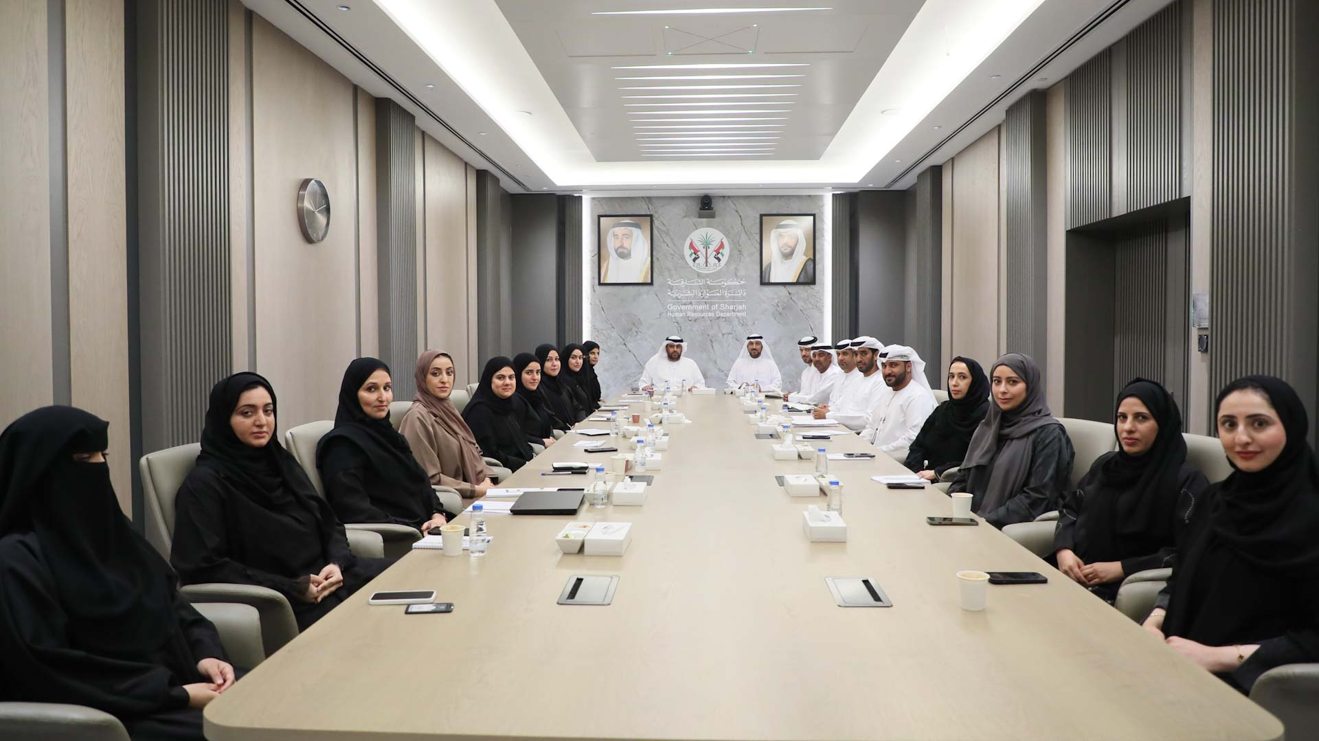 SDHR Chairman meets with directors and specialists 