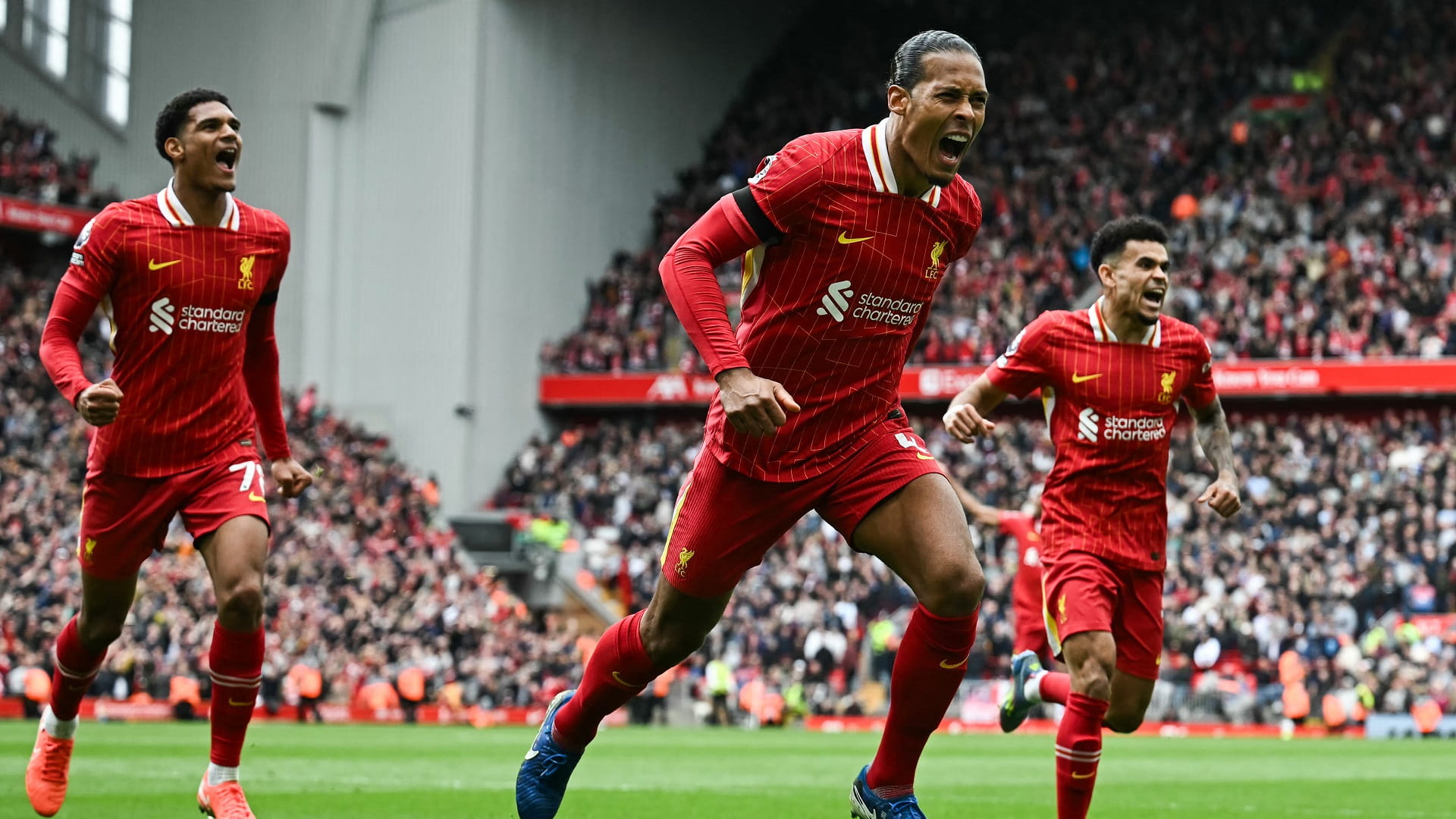 ليفربول يقترب من حسم لقب الدوري الإنجليزي 
