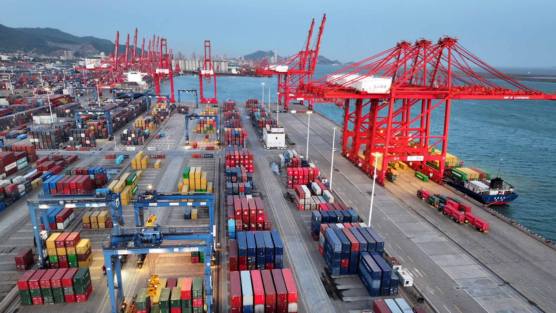 China’s March exports surge despite US tariff pressure 